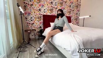  EDmosaic 20歲女大生嫌棄男友太小不滿足想嘗試多人